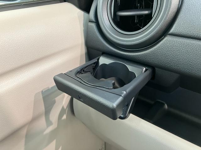 パッソＸ　Ｓ　ワンセグナビ　バックカメラ　キーレスエントリー衝突被害軽減ブレーキ　ワンセグナビ　ＵＳＢ　バックカメラ　ＬＥＤヘッドライト　電動格納式ミラー　キーレスエントリー　マニュアルレベリング　マニュアルエアコン　エコアイドル（滋賀県）の中古車