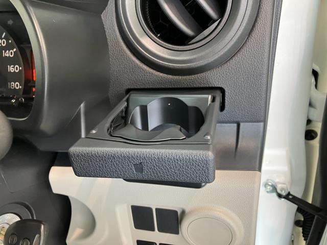 パッソＸ　Ｓ　ワンセグナビ　バックカメラ　キーレスエントリー衝突被害軽減ブレーキ　ワンセグナビ　ＵＳＢ　バックカメラ　ＬＥＤヘッドライト　電動格納式ミラー　キーレスエントリー　マニュアルレベリング　マニュアルエアコン　エコアイドル（滋賀県）の中古車