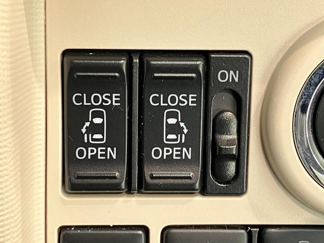 ムーヴキャンバスＧブラックインテリアＶＳ　ＳＡ３　８型ナビ　パノラマカメラ衝突被害軽減ブレーキ　８インチフルセグナビ　ＤＶＤ再生　Ｂｌｕｅｔｏｏｔｈ　ＵＳＢ　パノラマカメラ　ＥＴＣ　両側電動スライドドア　ＬＥＤ　オートライト　オートエアコン　シートヒーター　エコアイドル（滋賀県）の中古車