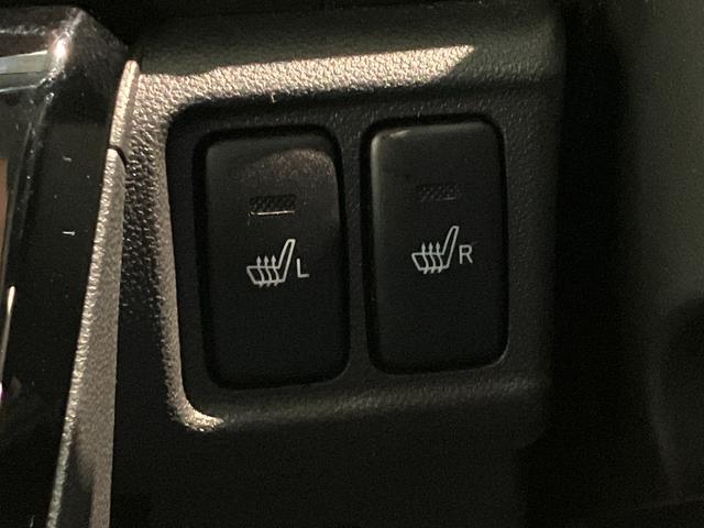 キャストスポーツＳＡII　ターボ　ワンセグナビ　バックカメラ　ＬＥＤ衝突被害軽減ブレーキ　ワンセグナビ　Ｂｌｕｅｔｏｏｔｈ　バックカメラ　ＥＴＣ　シートヒーター　ＬＥＤ　オートライト　オートエアコン　ＭＯＭＯ製ハンドル　パドルシフト　電動格納式ミラー　ターボ（滋賀県）の中古車