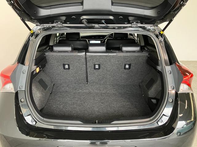 オーリスハイブリッド　９型フルセグナビ　バックカメラ　ドラレコトヨタセーフティセンス　９型フルセグナビ　ＤＶＤ再生　Ｂｌｕｅｔｏｏｔｈ　バックカメラ　ドラレコ　ＥＴＣ　ＬＥＤ　オートライト　オートエアコン　電動格納式ミラー　スマートキー　ハイブリッド車（滋賀県）の中古車