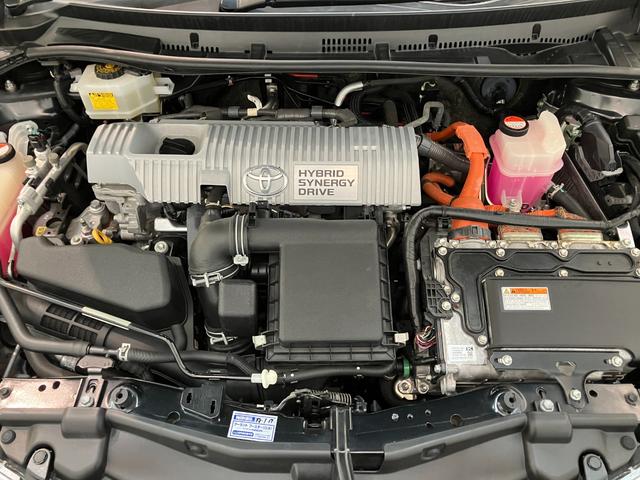 オーリスハイブリッド　９型フルセグナビ　バックカメラ　ドラレコトヨタセーフティセンス　９型フルセグナビ　ＤＶＤ再生　Ｂｌｕｅｔｏｏｔｈ　バックカメラ　ドラレコ　ＥＴＣ　ＬＥＤ　オートライト　オートエアコン　電動格納式ミラー　スマートキー　ハイブリッド車（滋賀県）の中古車