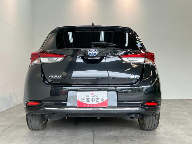 オーリスハイブリッド　９型フルセグナビ　バックカメラ　ドラレコトヨタセーフティセンス　９型フルセグナビ　ＤＶＤ再生　Ｂｌｕｅｔｏｏｔｈ　バックカメラ　ドラレコ　ＥＴＣ　ＬＥＤ　オートライト　オートエアコン　電動格納式ミラー　スマートキー　ハイブリッド車（滋賀県）の中古車