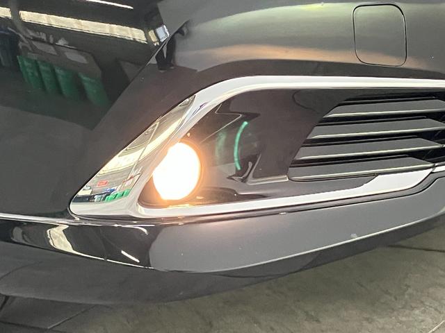 オーリスハイブリッド　９型フルセグナビ　バックカメラ　ドラレコトヨタセーフティセンス　９型フルセグナビ　ＤＶＤ再生　Ｂｌｕｅｔｏｏｔｈ　バックカメラ　ドラレコ　ＥＴＣ　ＬＥＤ　オートライト　オートエアコン　電動格納式ミラー　スマートキー　ハイブリッド車（滋賀県）の中古車