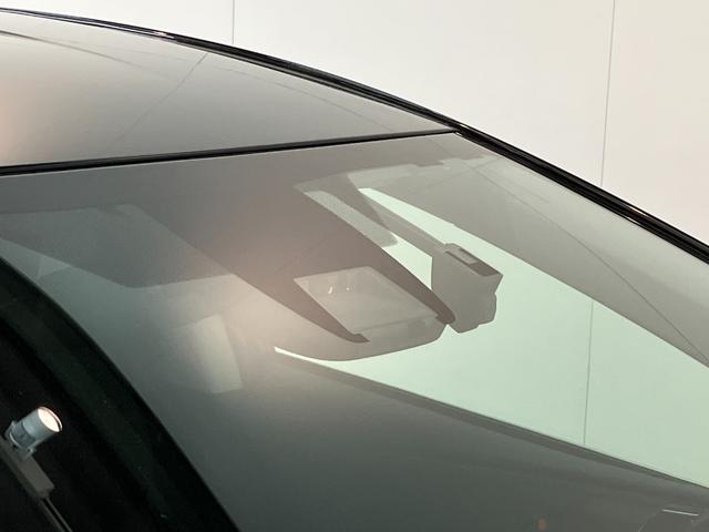 オーリスハイブリッド　９型フルセグナビ　バックカメラ　ドラレコトヨタセーフティセンス　９型フルセグナビ　ＤＶＤ再生　Ｂｌｕｅｔｏｏｔｈ　バックカメラ　ドラレコ　ＥＴＣ　ＬＥＤ　オートライト　オートエアコン　電動格納式ミラー　スマートキー　ハイブリッド車（滋賀県）の中古車