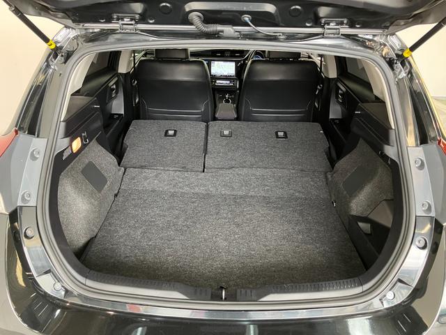 オーリスハイブリッド　９型フルセグナビ　バックカメラ　ドラレコトヨタセーフティセンス　９型フルセグナビ　ＤＶＤ再生　Ｂｌｕｅｔｏｏｔｈ　バックカメラ　ドラレコ　ＥＴＣ　ＬＥＤ　オートライト　オートエアコン　電動格納式ミラー　スマートキー　ハイブリッド車（滋賀県）の中古車