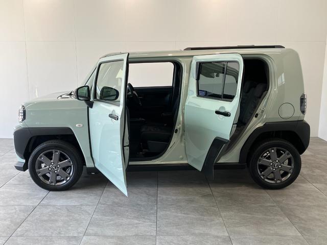 タフトＧダーククロムベンチャー　１０型フルセグナビ　届出済未使用車衝突被害軽減ブレーキ　コーナーセンサー　１０型フルセグナビ　ＤＶＤ　Ｂｌｕｅｔｏｏｔｈ　ＵＳＢ　バックカメラ　前後ドラレコ　前席シートヒーター　ＬＥＤ　オートライト　レーダークルコン　オートエアコン（滋賀県）の中古車