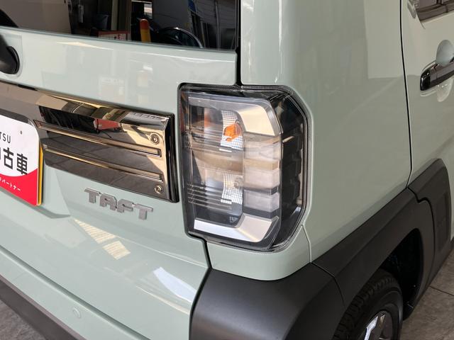 タフトＧダーククロムベンチャー　１０型フルセグナビ　届出済未使用車衝突被害軽減ブレーキ　コーナーセンサー　１０型フルセグナビ　ＤＶＤ　Ｂｌｕｅｔｏｏｔｈ　ＵＳＢ　バックカメラ　前後ドラレコ　前席シートヒーター　ＬＥＤ　オートライト　レーダークルコン　オートエアコン（滋賀県）の中古車