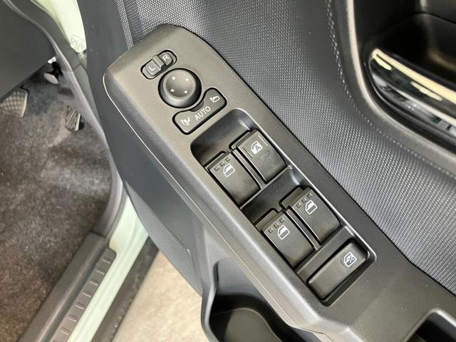 タフトＧダーククロムベンチャー　１０型フルセグナビ　届出済未使用車衝突被害軽減ブレーキ　コーナーセンサー　１０型フルセグナビ　ＤＶＤ　Ｂｌｕｅｔｏｏｔｈ　ＵＳＢ　バックカメラ　前後ドラレコ　前席シートヒーター　ＬＥＤ　オートライト　レーダークルコン　オートエアコン（滋賀県）の中古車