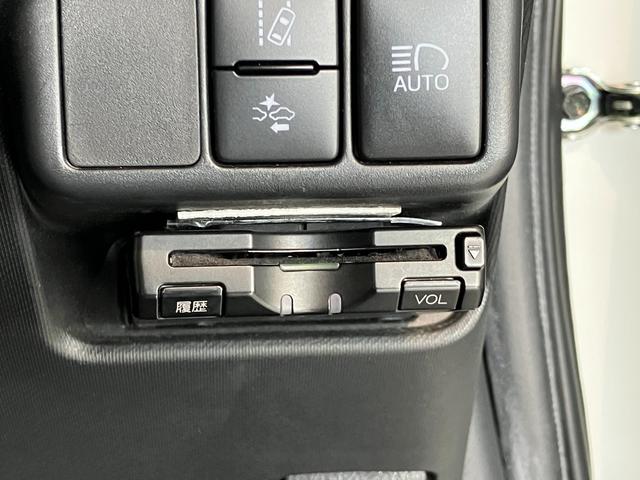アクアＳ　スマートキー　ワンセグナビ　バックカメラ　ドラレコトヨタセーフティセンス　ワンセグナビ　Ｂｌｕｅｔｏｏｔｈ　バックカメラ　ドラレコ　ＥＴＣ　スマートキー　電動格納式ミラー　オートエアコン　マニュアルレベリング（滋賀県）の中古車