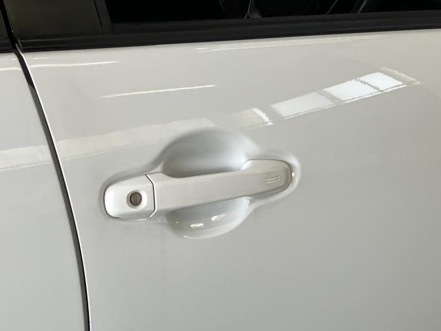 アクアＳ　スマートキー　ワンセグナビ　バックカメラ　ドラレコトヨタセーフティセンス　ワンセグナビ　Ｂｌｕｅｔｏｏｔｈ　バックカメラ　ドラレコ　ＥＴＣ　スマートキー　電動格納式ミラー　オートエアコン　マニュアルレベリング（滋賀県）の中古車