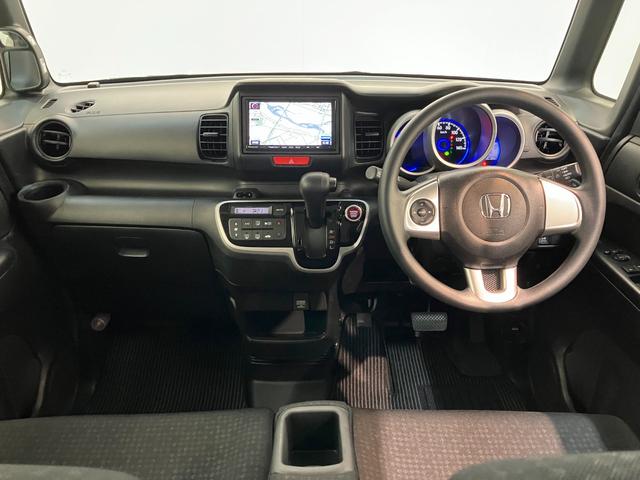 Ｎ−ＢＯＸカスタムＧ　フルセグナビ　バックカメラ　ＥＴＣ　ＨＩＤ　車検整備付フルセグナビ　ＤＶＤ再生　Ｂｌｕｅｔｏｏｔｈ　ＵＳＢ　バックカメラ　ＥＴＣ　ＨＩＤヘッドライト　オートライト　左側電動スライドドア　オートエアコン　電格ミラー　スマートキー　タイヤ４本新品交換済み（滋賀県）の中古車