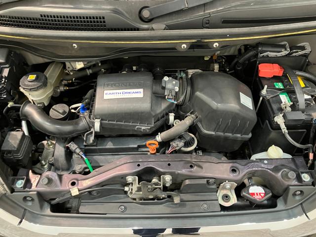 Ｎ−ＢＯＸカスタムＧ　フルセグナビ　バックカメラ　ＥＴＣ　ＨＩＤ　車検整備付フルセグナビ　ＤＶＤ再生　Ｂｌｕｅｔｏｏｔｈ　ＵＳＢ　バックカメラ　ＥＴＣ　ＨＩＤヘッドライト　オートライト　左側電動スライドドア　オートエアコン　電格ミラー　スマートキー　タイヤ４本新品交換済み（滋賀県）の中古車