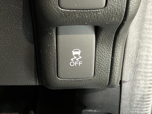Ｎ−ＢＯＸカスタムＧ　フルセグナビ　バックカメラ　ＥＴＣ　ＨＩＤ　車検整備付フルセグナビ　ＤＶＤ再生　Ｂｌｕｅｔｏｏｔｈ　ＵＳＢ　バックカメラ　ＥＴＣ　ＨＩＤヘッドライト　オートライト　左側電動スライドドア　オートエアコン　電格ミラー　スマートキー　タイヤ４本新品交換済み（滋賀県）の中古車