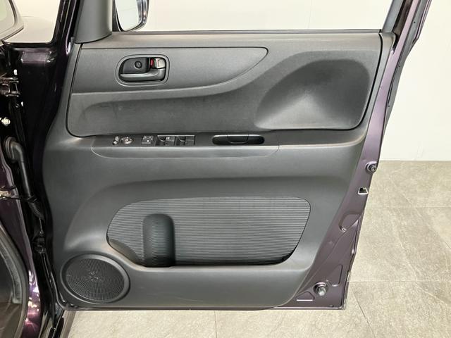 Ｎ−ＢＯＸカスタムＧ　フルセグナビ　バックカメラ　ＥＴＣ　ＨＩＤ　車検整備付フルセグナビ　ＤＶＤ再生　Ｂｌｕｅｔｏｏｔｈ　ＵＳＢ　バックカメラ　ＥＴＣ　ＨＩＤヘッドライト　オートライト　左側電動スライドドア　オートエアコン　電格ミラー　スマートキー　タイヤ４本新品交換済み（滋賀県）の中古車