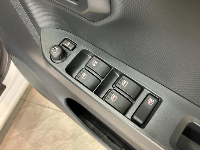 ミライースＸ　ＳＡ３　キーレス　ＬＥＤ　電格ミラー　届出済未使用車衝突被害軽減ブレーキ　スマアシ３　コーナーセンサー　バックカメラ（ナビ装着時用）　ＬＥＤヘッドライト　電動格納式ミラー　マニュアルレベリング　キーレスエントリー　オートライト　エコアイドル（滋賀県）の中古車