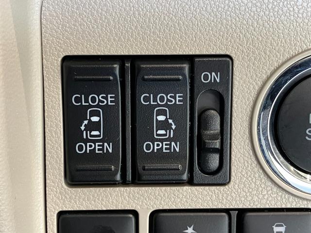 タントＸリミテッドＳＡ３　４ＷＤ　フルセグナビ　Ｐカメラ　ドラレコ衝突被害軽減ブレーキ　フルセグナビ　Ｂｌｕｅｔｏｏｔｈ　ＤＶＤ再生　ＵＳＢ　パノラマカメラ　ドラレコ　両側電動スライドドア　シートヒーター　オートライト　オートエアコン　電動格納式ミラー　スマートキー（滋賀県）の中古車