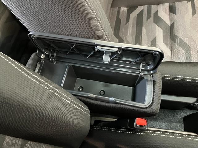 タフトＧダーククロムベンチャー　９型ディスプレイオーディオ衝突被害軽減ブレーキ　コーナーセンサー　９型ディスプレイオーディオ　フルセグ　バックカメラ　Ｂｌｕｅｔｏｏｔｈ　ＵＳＢ　前席シートヒーター　電動パーキングブレーキ　ＬＥＤ　オートライト（滋賀県）の中古車