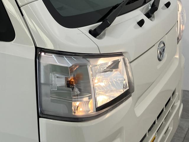 ハイゼットトラックスタンダード　パートタイム４ＷＤ　５ＭＴ　オートライト衝突被害軽減ブレーキ　コーナーセンサー　パートタイム４ＷＤ　ＡＭ／ＦＭラジオ　マニュアルエアコン　マニュアルレベリング　オートライト　５速マニュアルミッション車（滋賀県）の中古車