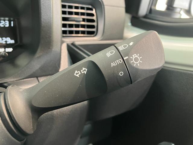 ハイゼットトラックスタンダード　パートタイム４ＷＤ　５ＭＴ　オートライト衝突被害軽減ブレーキ　コーナーセンサー　パートタイム４ＷＤ　ＡＭ／ＦＭラジオ　マニュアルエアコン　マニュアルレベリング　オートライト　５速マニュアルミッション車（滋賀県）の中古車