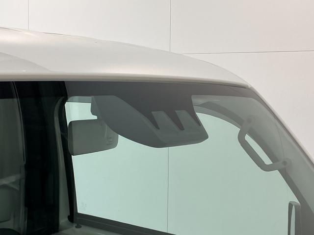 ハイゼットトラックスタンダード　パートタイム４ＷＤ　５ＭＴ　オートライト衝突被害軽減ブレーキ　コーナーセンサー　パートタイム４ＷＤ　ＡＭ／ＦＭラジオ　マニュアルエアコン　マニュアルレベリング　オートライト　５速マニュアルミッション車（滋賀県）の中古車