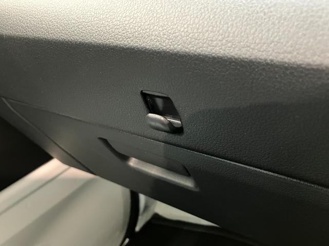 ハイゼットトラックスタンダード　パートタイム４ＷＤ　５ＭＴ　オートライト衝突被害軽減ブレーキ　コーナーセンサー　パートタイム４ＷＤ　ＡＭ／ＦＭラジオ　マニュアルエアコン　マニュアルレベリング　オートライト　５速マニュアルミッション車（滋賀県）の中古車