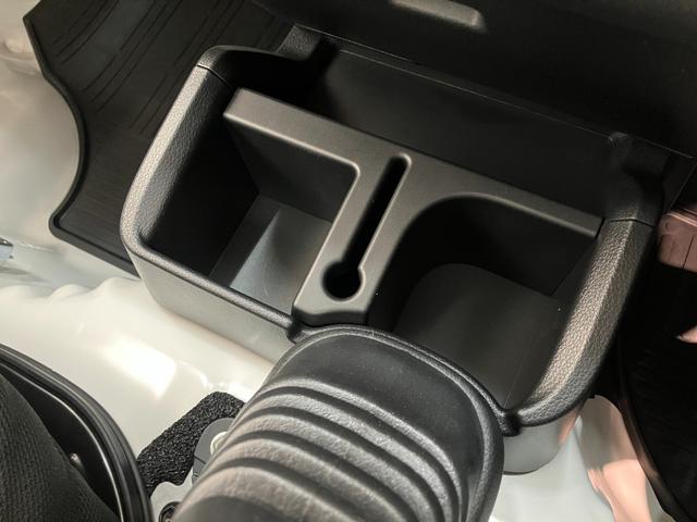 ハイゼットトラックスタンダード　パートタイム４ＷＤ　５ＭＴ　オートライト衝突被害軽減ブレーキ　コーナーセンサー　パートタイム４ＷＤ　ＡＭ／ＦＭラジオ　マニュアルエアコン　マニュアルレベリング　オートライト　５速マニュアルミッション車（滋賀県）の中古車