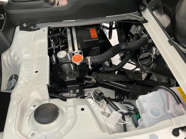 ハイゼットトラックスタンダード　パートタイム４ＷＤ　５ＭＴ　オートライト衝突被害軽減ブレーキ　コーナーセンサー　パートタイム４ＷＤ　ＡＭ／ＦＭラジオ　マニュアルエアコン　マニュアルレベリング　オートライト　５速マニュアルミッション車（滋賀県）の中古車