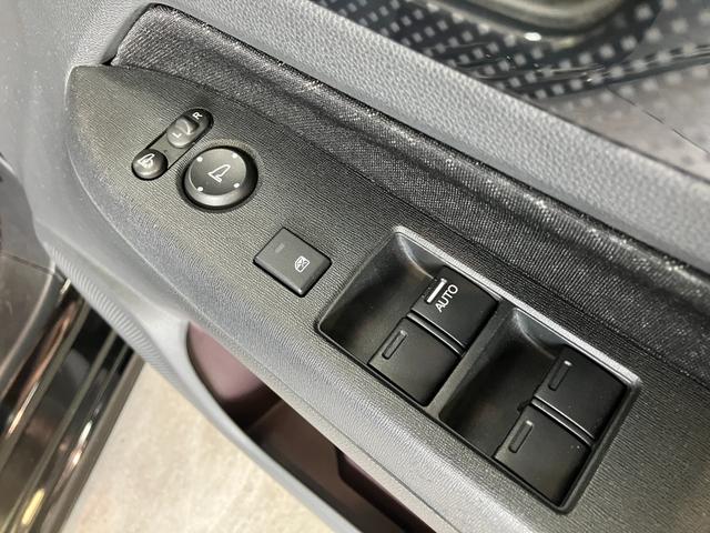 Ｎ−ＷＧＮカスタムＧ・Ａパッケージ　ワンセグナビ　バックカメラ　車検整備付衝突被害軽減ブレーキ　ワンセグナビ　バックカメラ　ＵＳＢ　ＨＩＤヘッドライト　オートライト　オートエアコン　クルーズコントロール　電動格納式ミラー　スマートキー　エコアイドル（滋賀県）の中古車