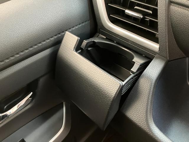 トールカスタムＧターボ　９型ディスプレイオーディオ　パノラマカメラ衝突被害軽減ブレーキ　コーナーセンサー　９型ディスプレイオーディオ　フルセグ　Ｂｌｕｅｔｏｏｔｈ　ＵＳＢ　パノラマカメラ　ＥＴＣ　両側電動スライドドア　ＬＥＤ　クルーズコントロール　モデリスタエアロ（滋賀県）の中古車