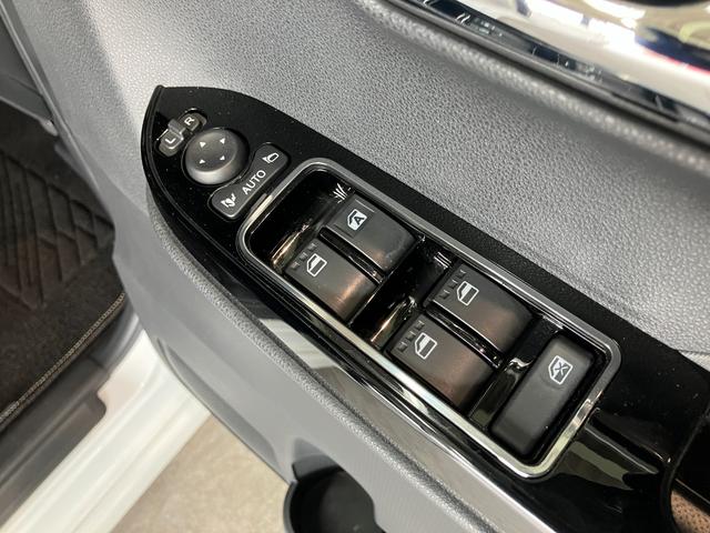 タントカスタムＸ　コーナーセンサー　ＣＤステレオ　シートヒーター衝突被害軽減ブレーキ　コーナーセンサー　バックカメラ（ナビ装着時用）　ＣＤステレオ　ＥＴＣ　両側電動スライドドア　前席シートヒーター　ＬＥＤ　オートライト　オートエアコン　スマートキー　エコアイドル（滋賀県）の中古車