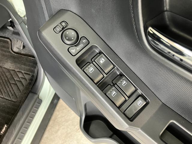 タフトＧターボ　ダーククロムベンチャー　１０型ナビ　前後ドラレコ衝突被害軽減ブレーキ　コーナーセンサー　１０型フルセグナビ　ＤＶＤ再生　Ｂｌｕｅｔｏｏｔｈ　ＵＳＢ　パノラマカメラ　前後ドラレコ　前席シートヒーター　ＬＥＤ　オートライト　クルーズコントロール　ターボ（滋賀県）の中古車