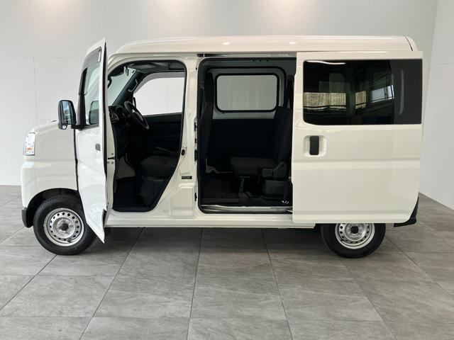 ハイゼットカーゴＤＸ　４ＷＤ　ＣＶＴ　コーナーセンサー　キーレス　前席Ｐ／Ｗ衝突被害軽減ブレーキ　スマアシ　パートタイム４ＷＤ　コーナーセンサー　前席パワーウインドウ　ＣＤステレオ　両側スライドドア　オートライト　マニュアルレベリング（滋賀県）の中古車