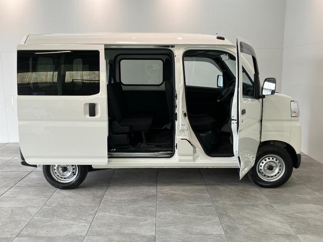 ハイゼットカーゴＤＸ　４ＷＤ　ＣＶＴ　コーナーセンサー　キーレス　前席Ｐ／Ｗ衝突被害軽減ブレーキ　スマアシ　パートタイム４ＷＤ　コーナーセンサー　前席パワーウインドウ　ＣＤステレオ　両側スライドドア　オートライト　マニュアルレベリング（滋賀県）の中古車