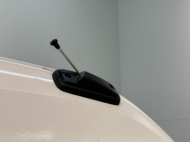 ハイゼットカーゴＤＸ　４ＷＤ　ＣＶＴ　コーナーセンサー　キーレス　前席Ｐ／Ｗ衝突被害軽減ブレーキ　スマアシ　パートタイム４ＷＤ　コーナーセンサー　前席パワーウインドウ　ＣＤステレオ　両側スライドドア　オートライト　マニュアルレベリング（滋賀県）の中古車