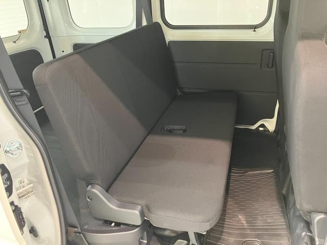 ハイゼットカーゴＤＸ　４ＷＤ　ＣＶＴ　コーナーセンサー　キーレス　前席Ｐ／Ｗ衝突被害軽減ブレーキ　スマアシ　パートタイム４ＷＤ　コーナーセンサー　前席パワーウインドウ　ＣＤステレオ　両側スライドドア　オートライト　マニュアルレベリング（滋賀県）の中古車