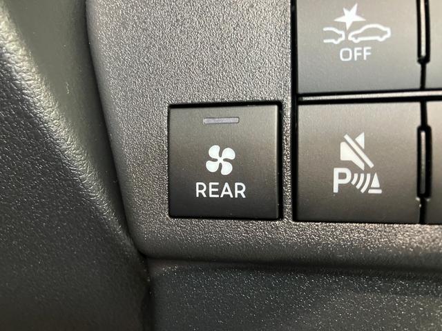 ハイゼットカーゴＤＸ　４ＷＤ　ＣＶＴ　コーナーセンサー　キーレス　前席Ｐ／Ｗ衝突被害軽減ブレーキ　スマアシ　パートタイム４ＷＤ　コーナーセンサー　前席パワーウインドウ　ＣＤステレオ　両側スライドドア　オートライト　マニュアルレベリング（滋賀県）の中古車