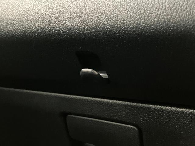 ハイゼットカーゴＤＸ　４ＷＤ　ＣＶＴ　コーナーセンサー　キーレス　前席Ｐ／Ｗ衝突被害軽減ブレーキ　スマアシ　パートタイム４ＷＤ　コーナーセンサー　前席パワーウインドウ　ＣＤステレオ　両側スライドドア　オートライト　マニュアルレベリング（滋賀県）の中古車