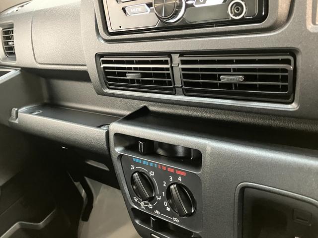 ハイゼットカーゴＤＸ　４ＷＤ　ＣＶＴ　コーナーセンサー　キーレス　前席Ｐ／Ｗ衝突被害軽減ブレーキ　スマアシ　パートタイム４ＷＤ　コーナーセンサー　前席パワーウインドウ　ＣＤステレオ　両側スライドドア　オートライト　マニュアルレベリング（滋賀県）の中古車