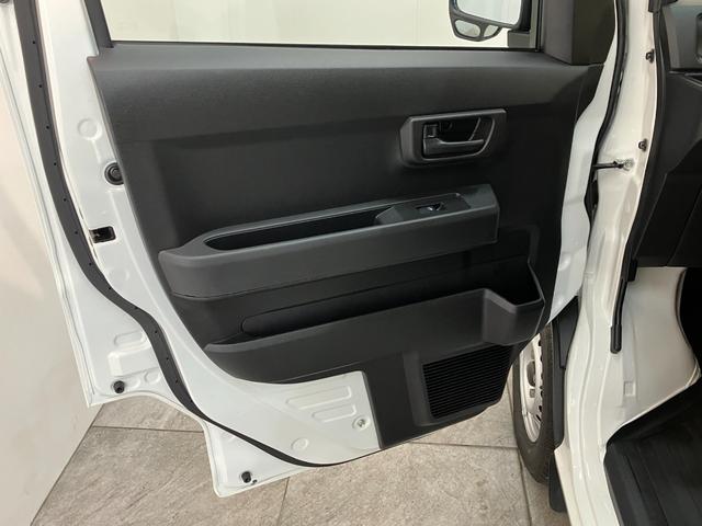 ハイゼットカーゴＤＸ　４ＷＤ　コーナーセンサー　ドラレコ　キーレスエントリー衝突被害軽減ブレーキ　スマアシ　パートタイム４ＷＤ　コーナーセンサー　前席パワーウインドウ　ＡＭ／ＦＭステレオ　ドラレコ　両側スライドドア　オートライト　マニュアルレベリング（滋賀県）の中古車