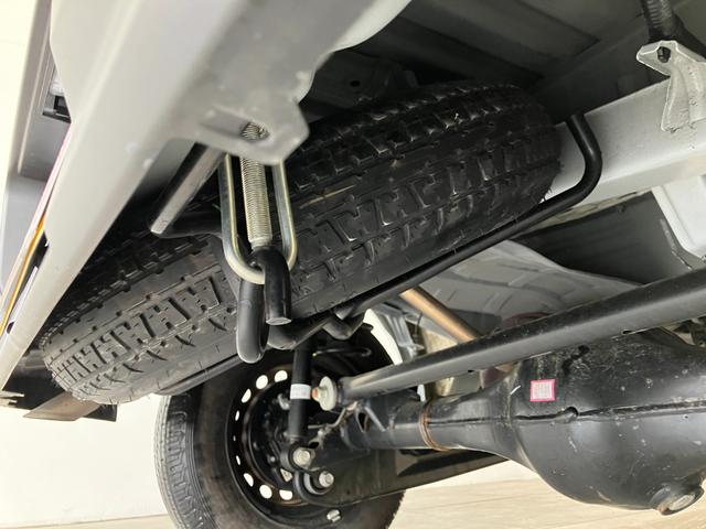 ハイゼットカーゴＤＸ　４ＷＤ　コーナーセンサー　ドラレコ　キーレスエントリー衝突被害軽減ブレーキ　スマアシ　パートタイム４ＷＤ　コーナーセンサー　前席パワーウインドウ　ＡＭ／ＦＭステレオ　ドラレコ　両側スライドドア　オートライト　マニュアルレベリング（滋賀県）の中古車