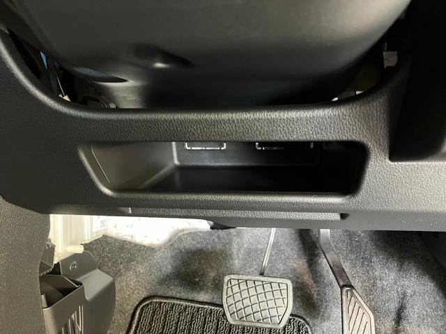 ムーヴG コーナーセンサー 左側電動スライドドア スマートキー衝突被害軽減ブレーキ コーナーセンサー バックカメラ(ナビ装着時用) 左側電動スライドドア LEDヘッドライト オートライト オートエアコン 電動パーキングブレーキ スマートキー エコアイドル(滋賀県)の中古車