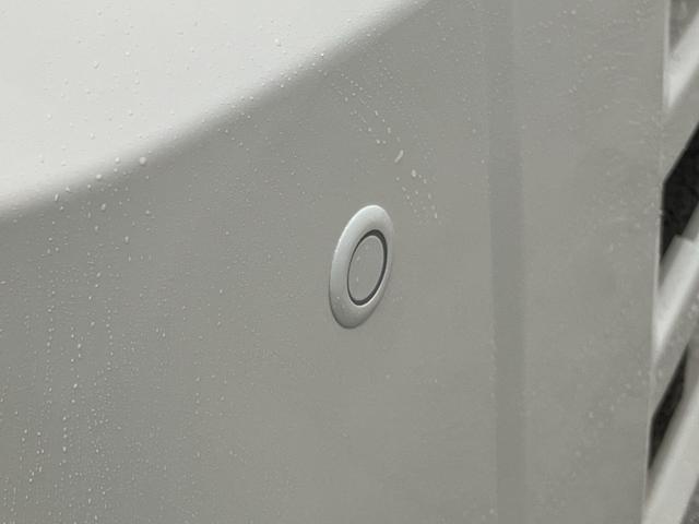 ハイゼットカーゴＤＸ　４ＷＤ　コーナーセンサー　ＡＭ／ＦＭラジオ　キーレス衝突被害軽減ブレーキ　スマアシ　パートタイム４ＷＤ　コーナーセンサー　前席パワーウインドウ　ＡＭ／ＦＭステレオ　両側スライドドア　オートライト　マニュアルレベリング　キーレスエントリー（滋賀県）の中古車