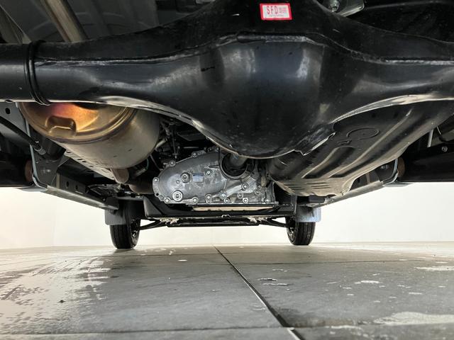 ハイゼットカーゴＤＸ　４ＷＤ　コーナーセンサー　ＡＭ／ＦＭラジオ　キーレス衝突被害軽減ブレーキ　スマアシ　パートタイム４ＷＤ　コーナーセンサー　前席パワーウインドウ　ＡＭ／ＦＭステレオ　両側スライドドア　オートライト　マニュアルレベリング　キーレスエントリー（滋賀県）の中古車