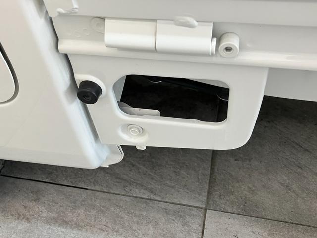ハイゼットトラックＥＸＴ　４ＷＤ　デフロック　コーナーセンサー　ドラレコ衝突被害軽減ブレーキ　コーナーセンサー　パートタイム４ＷＤ　デフロック　ドラレコ　スマートキー　パワーウインドウ　ＬＥＤ　オートライト　荷台作業灯　４枚リーフスプリング　電動格納式ミラー　エコアイドル（滋賀県）の中古車