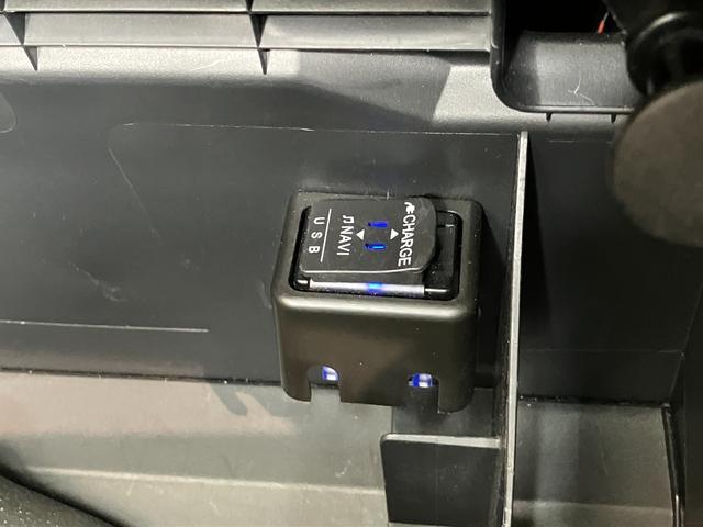 コペンローブS 5MT レカロ MOMOステ ナビ バックカメラ電動オープンルーフ フルセグナビ DVD再生 Bluetooth USB バックカメラ ドラレコ ETC MOMO製ハンドル レカロシート ビルシュタイン製ショックアブソーバー シートヒーター LED(滋賀県)の中古車