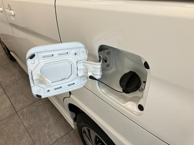 ソリオバンディットハイブリッドＭＶ　４ＷＤ　８型フルセグナビ　バックカメラ衝突被害軽減ブレーキ　リアコーナーセンサー　フルセグナビ　Ｂｌｕｅｔｏｏｔｈ　ＤＶＤ　ＵＳＢ　バックカメラ　両側電動スライドドア　シートヒーター　ＬＥＤ　オートライト　レーダークルコン　４ＷＤ（滋賀県）の中古車