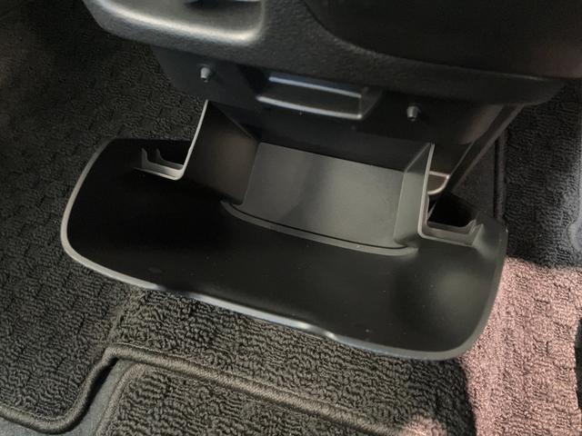 ソリオバンディットハイブリッドＭＶ　４ＷＤ　８型フルセグナビ　バックカメラ衝突被害軽減ブレーキ　リアコーナーセンサー　フルセグナビ　Ｂｌｕｅｔｏｏｔｈ　ＤＶＤ　ＵＳＢ　バックカメラ　両側電動スライドドア　シートヒーター　ＬＥＤ　オートライト　レーダークルコン　４ＷＤ（滋賀県）の中古車