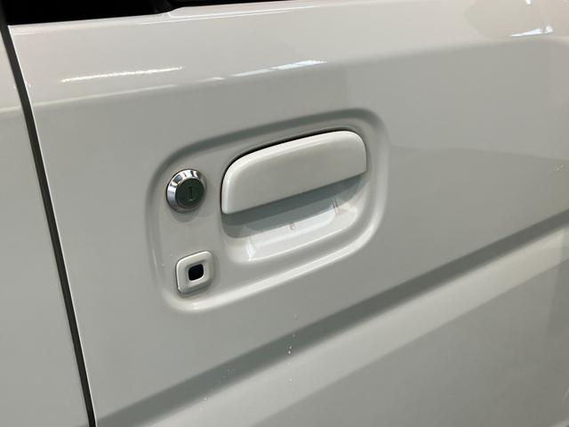 ＮＶ１００クリッパーリオＥ　４ＷＤ　ターボ　フルセグナビ　バックカメラ　前後ドラレコ衝突被害軽減ブレーキ　フルセグナビ　ＤＶＤ再生　Ｂｌｕｅｔｏｏｔｈ　ＵＳＢ　バックカメラ　前後ドラレコ　ＥＴＣ　左側電動スライドドア　シートヒーター　ＨＩＤ　オートライト　　タイヤ４本新品交換済（滋賀県）の中古車