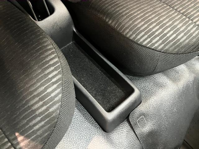 ハイゼットカーゴＤＸ　４ＷＤ　コーナーセンサー　ドラレコ　ＥＴＣ　キーレス衝突被害軽減ブレーキ　スマアシ　パートタイム４ＷＤ　コーナーセンサー　前席パワーウインドウ　ＡＭ／ＦＭステレオ　ドラレコ　ＥＴＣ　両側スライドドア　オートライト　マニュアルレベリング（滋賀県）の中古車